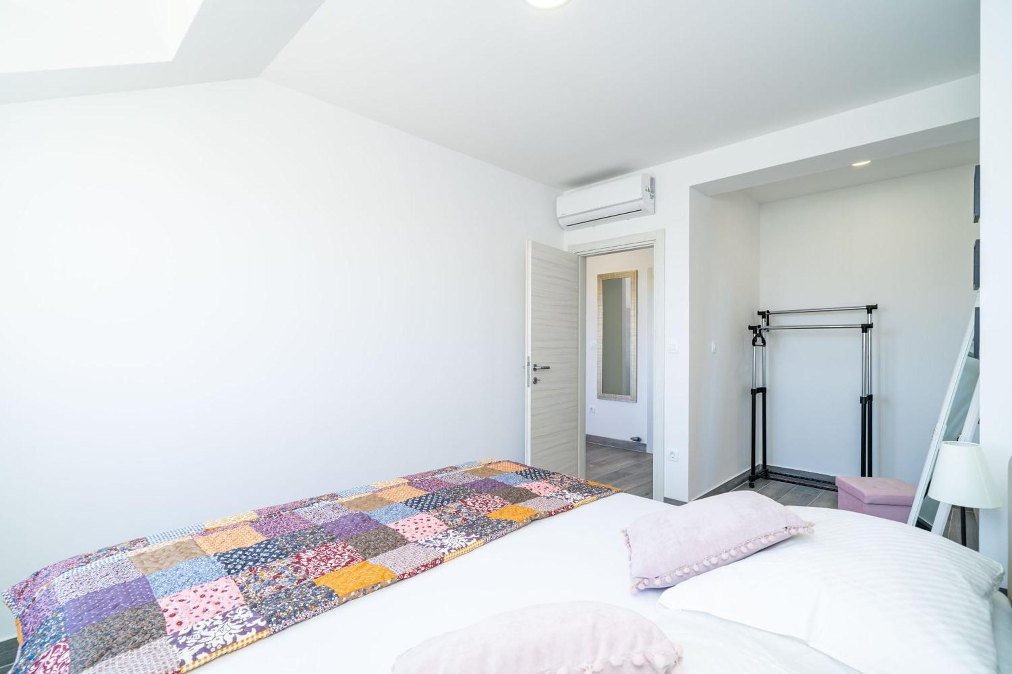Apartments Amalija Čilipi Pokoj fotografie